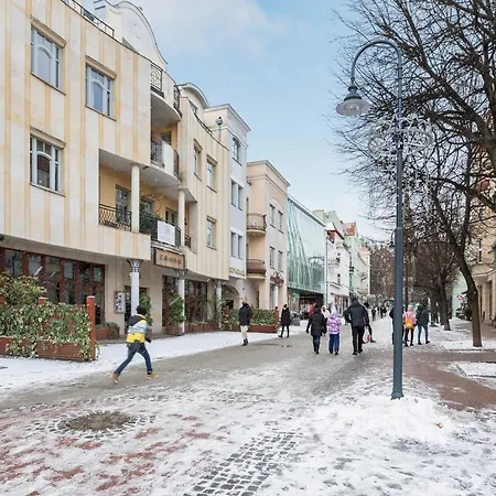 Grand - Centre Apartment